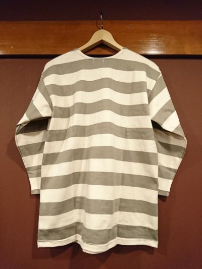 ベージュ×グレー