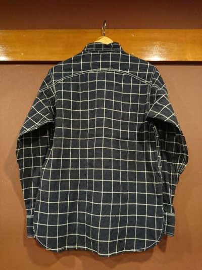 ダークネイビー