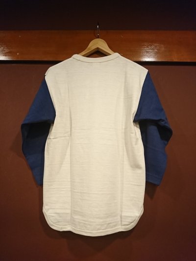 クリーム×ネイビー