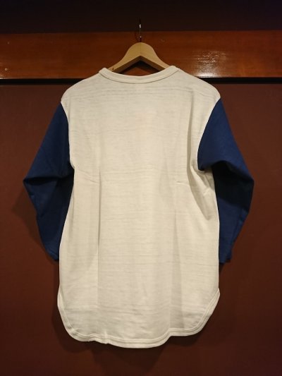 クリーム×ネイビー