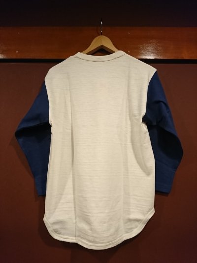 クリーム×ネイビー