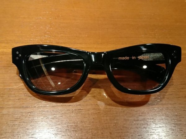グリーン